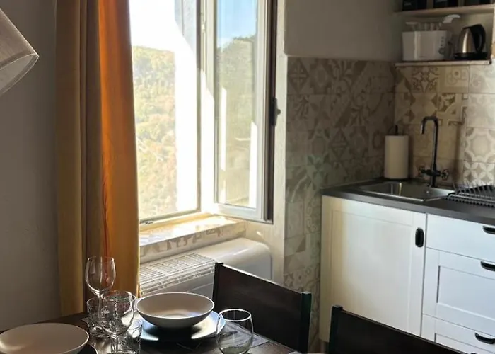 Aurina Boutique Inn